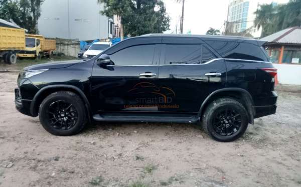 TOYOTA FORTUNER 2.4 VRZ