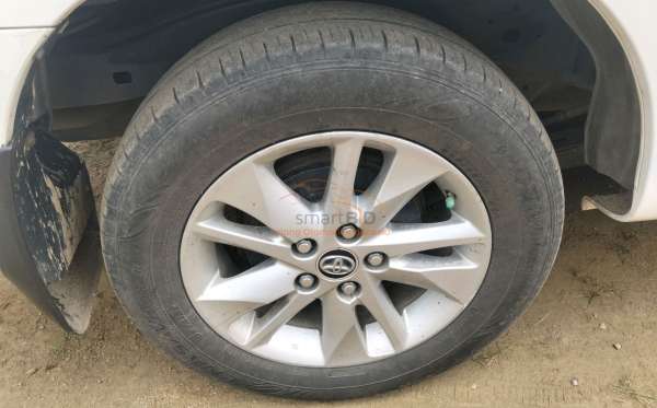 TOYOTA INNOVA