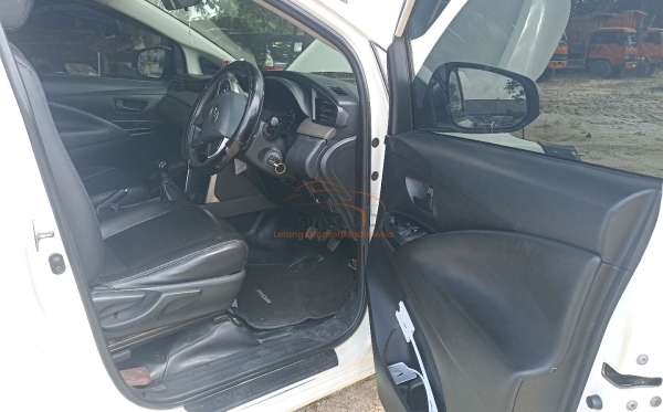 TOYOTA KIJANG INNOVA G