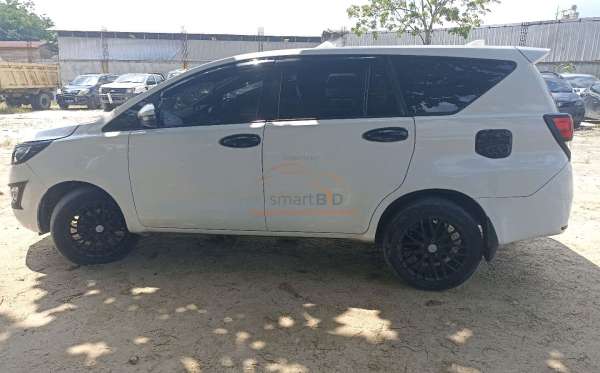 TOYOTA KIJANG INNOVA G