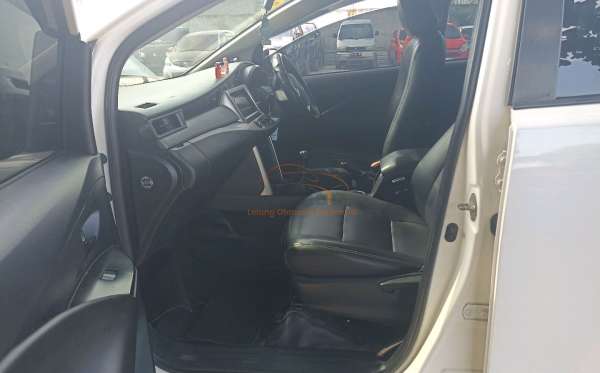 TOYOTA KIJANG INNOVA G