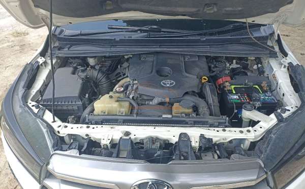 TOYOTA KIJANG INNOVA G