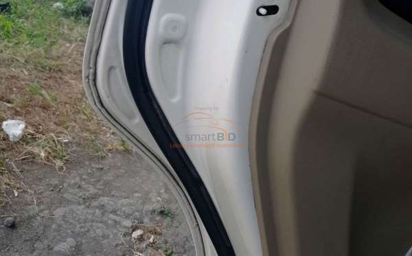 DAIHATSU  XENIA
