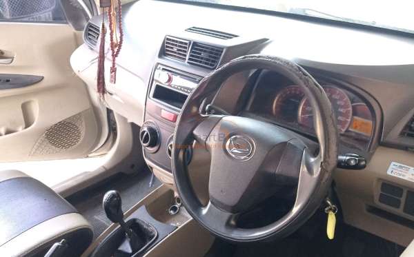 DAIHATSU  XENIA