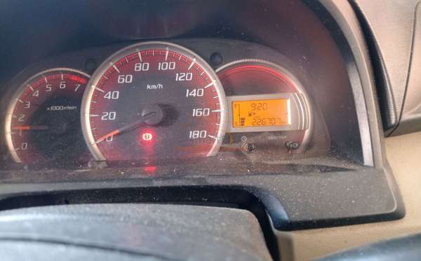 DAIHATSU  XENIA