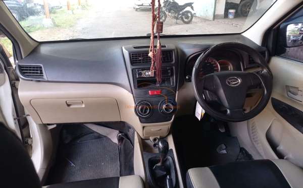 DAIHATSU  XENIA