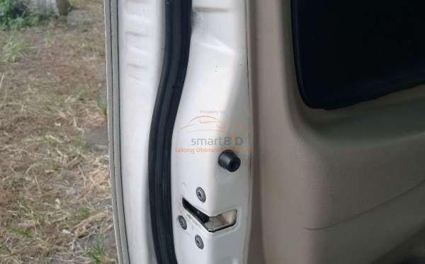 DAIHATSU  XENIA