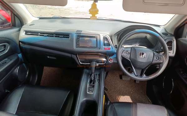 HONDA HRV RU1 1.5 E