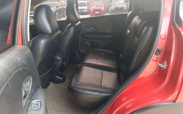 HONDA HRV RU1 1.5 E
