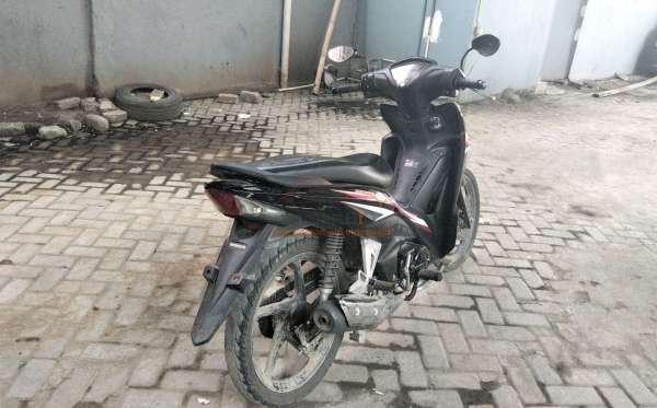 HONDA REVO X