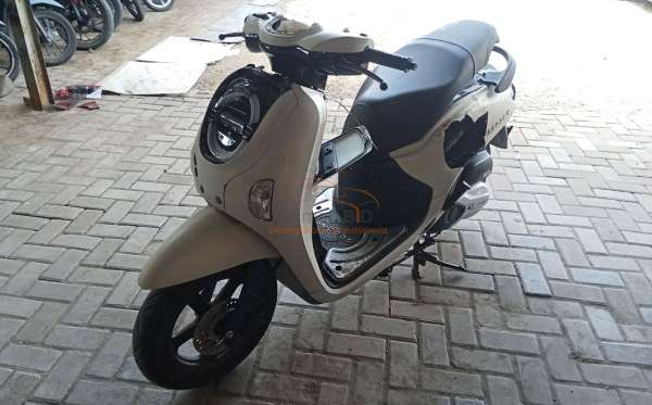 HONDA SCOOPY