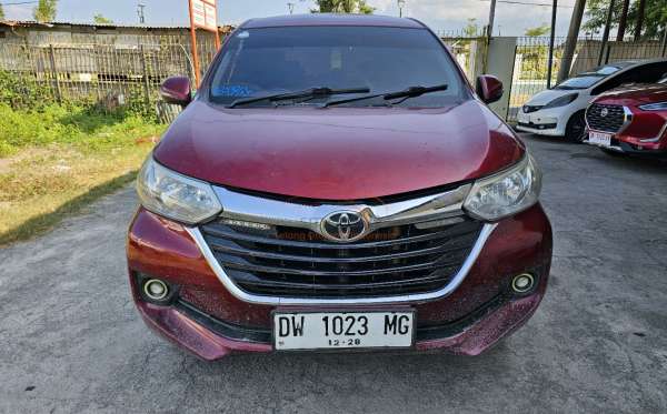 TOYOTA AVANZA