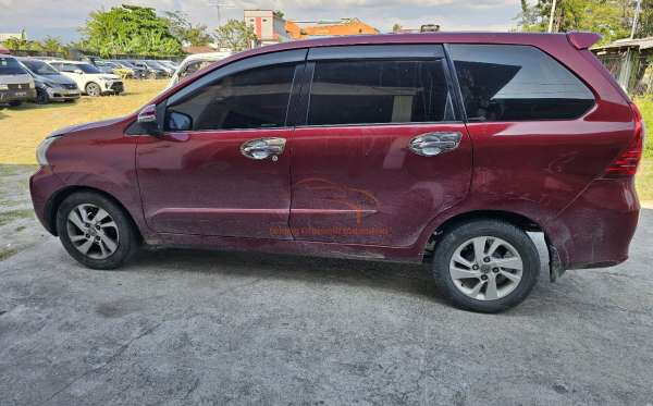 TOYOTA AVANZA