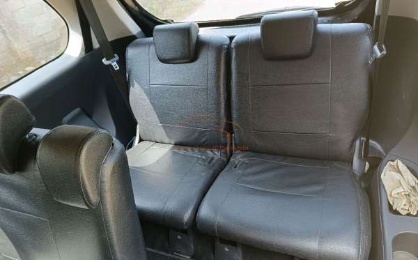 TOYOTA  AVANZA  VELOZ