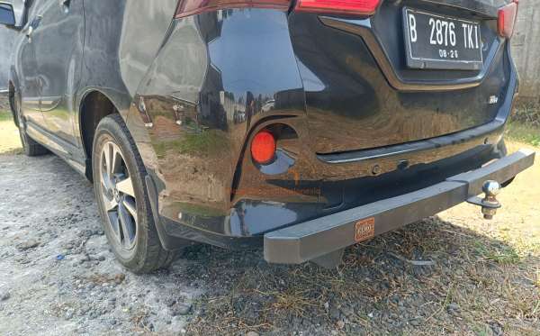 TOYOTA  AVANZA  VELOZ