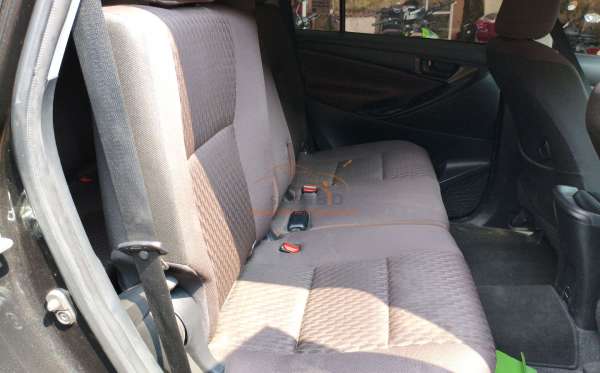 TOYOTA INNOVA 2.4 G
