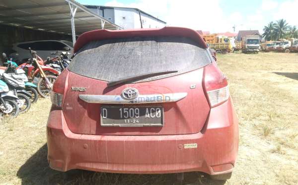 TOYOTA YARIS