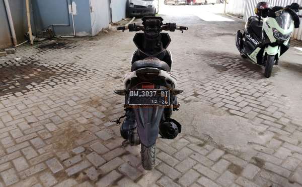 YAMAHA  AEROX 125