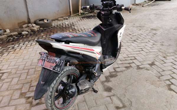 YAMAHA  AEROX 125