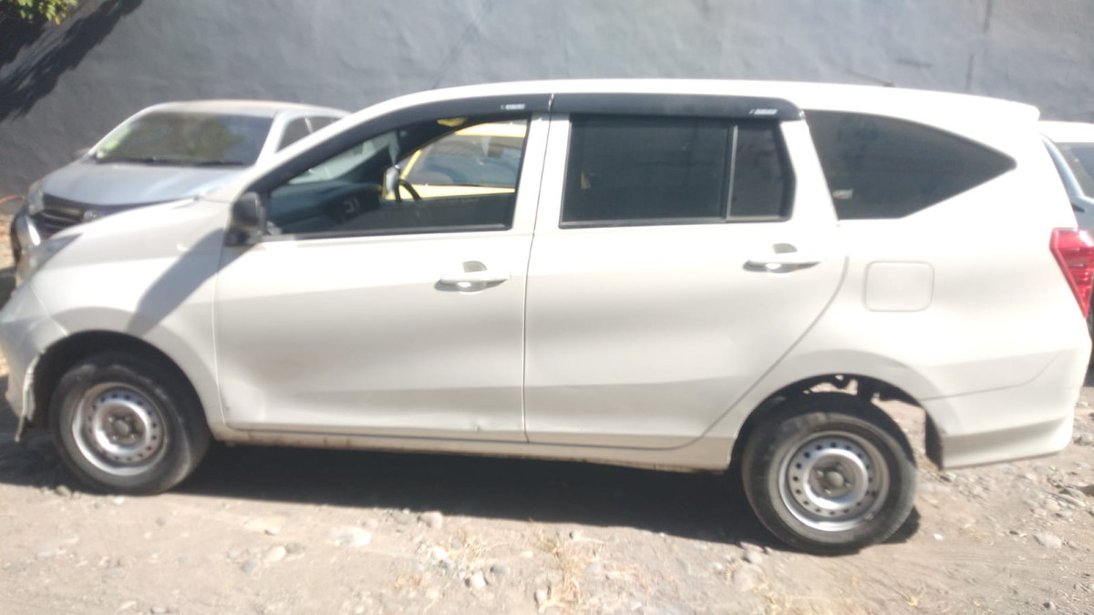 DAIHATSU SIGRA  D