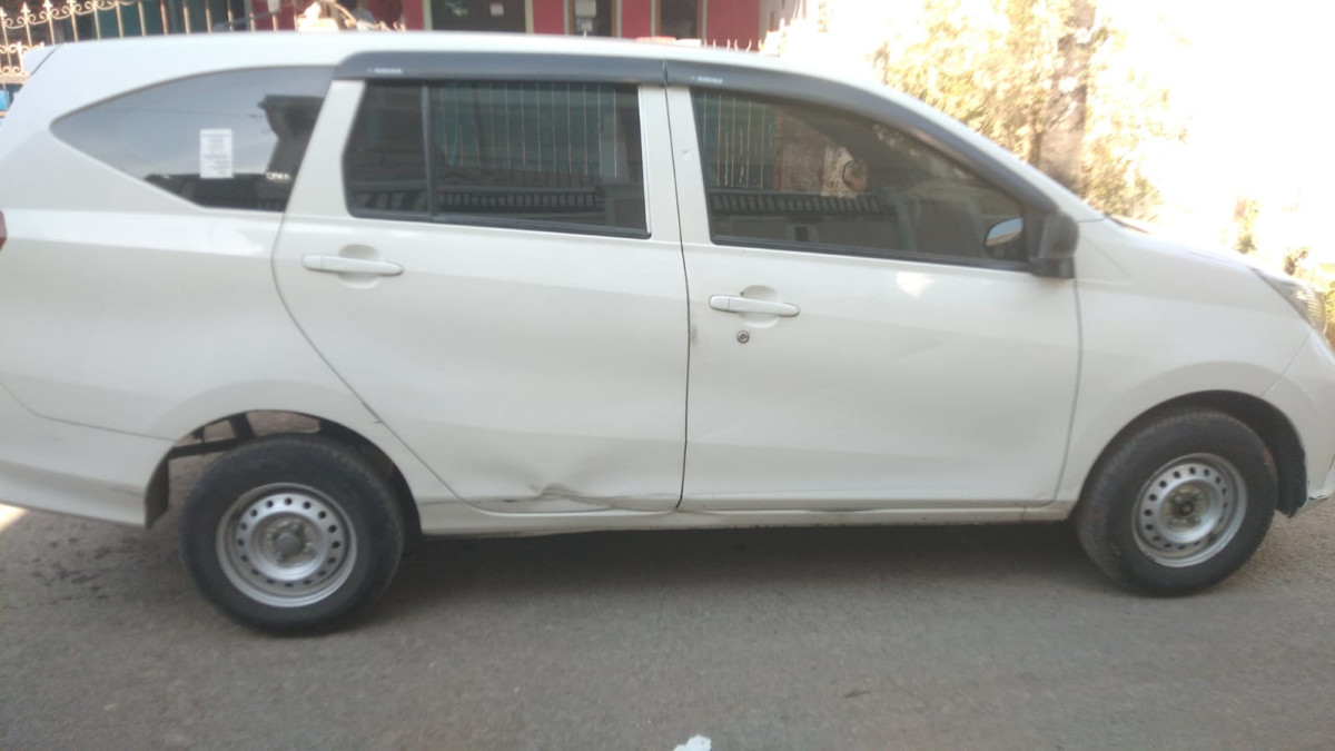 DAIHATSU SIGRA  D