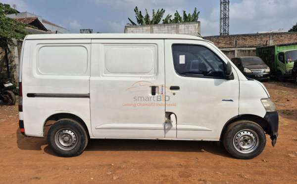 DAIHATSU GRAN MAX BLIND VAN