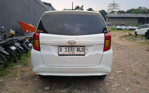 DAIHATSU SIGRA D
