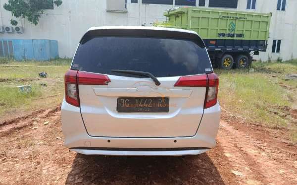 DAIHATSU SIGRA