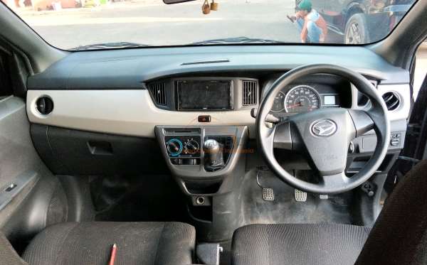 DAIHATSU SIGRA R