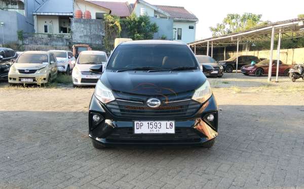 DAIHATSU SIGRA R