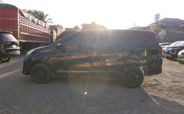 DAIHATSU SIGRA R