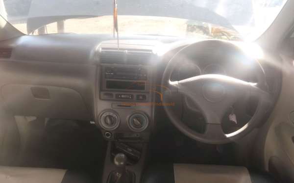 DAIHATSU XENIA