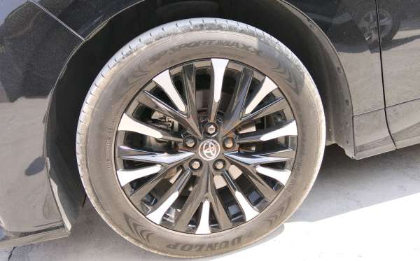 TOYOTA ALPHARD 2.5 G