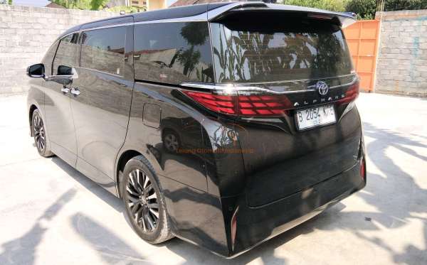 TOYOTA ALPHARD 2.5 G