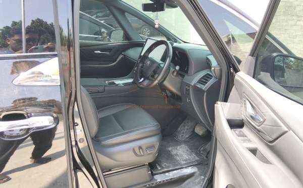 TOYOTA ALPHARD 2.5 G