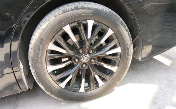 TOYOTA ALPHARD 2.5 G