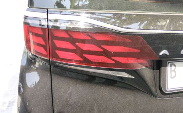 TOYOTA ALPHARD 2.5 G