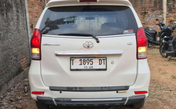 TOYOTA AVANZA G