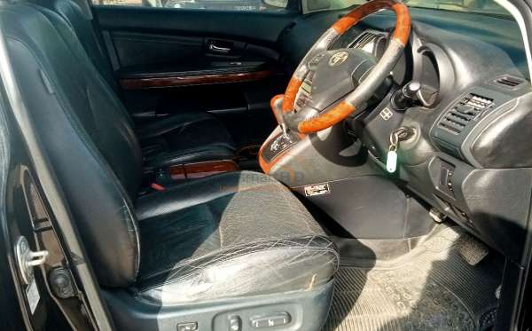 TOYOTA HARRIER 3.0