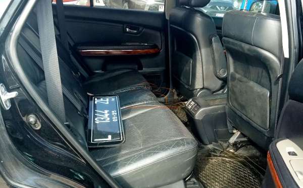 TOYOTA HARRIER 3.0