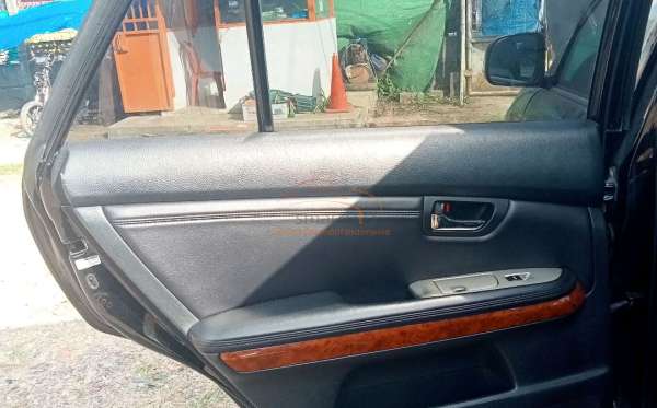 TOYOTA HARRIER 3.0