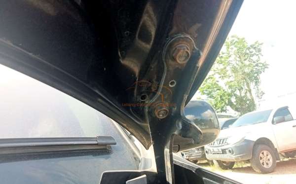 TOYOTA HARRIER 3.0