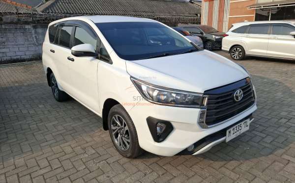 TOYOTA INNOVA 2.4 G