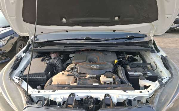 TOYOTA INNOVA 2.4 G