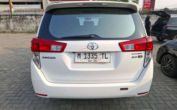 TOYOTA INNOVA 2.4 G