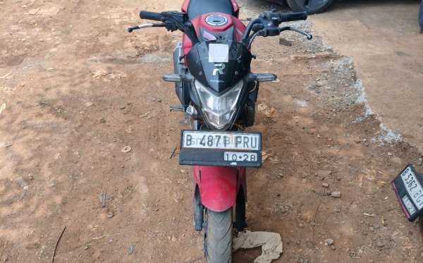 HONDA CB 150 R
