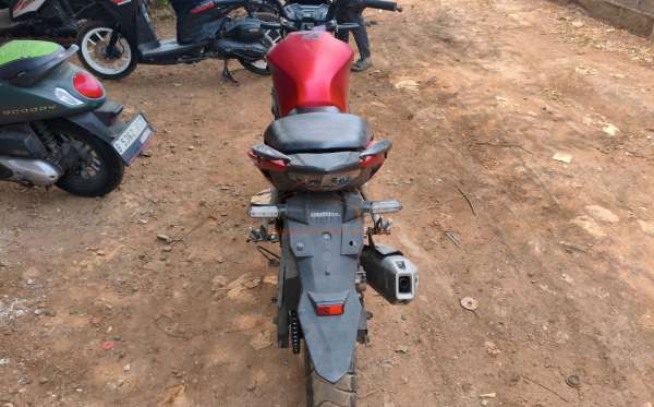 HONDA CB 150 R