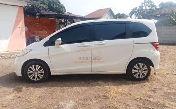 HONDA FREED GB3 1.5 E