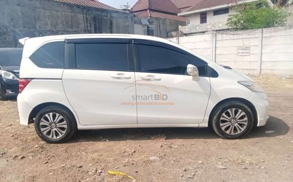 HONDA FREED GB3 1.5 E