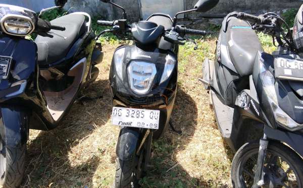 HONDA  GENIO